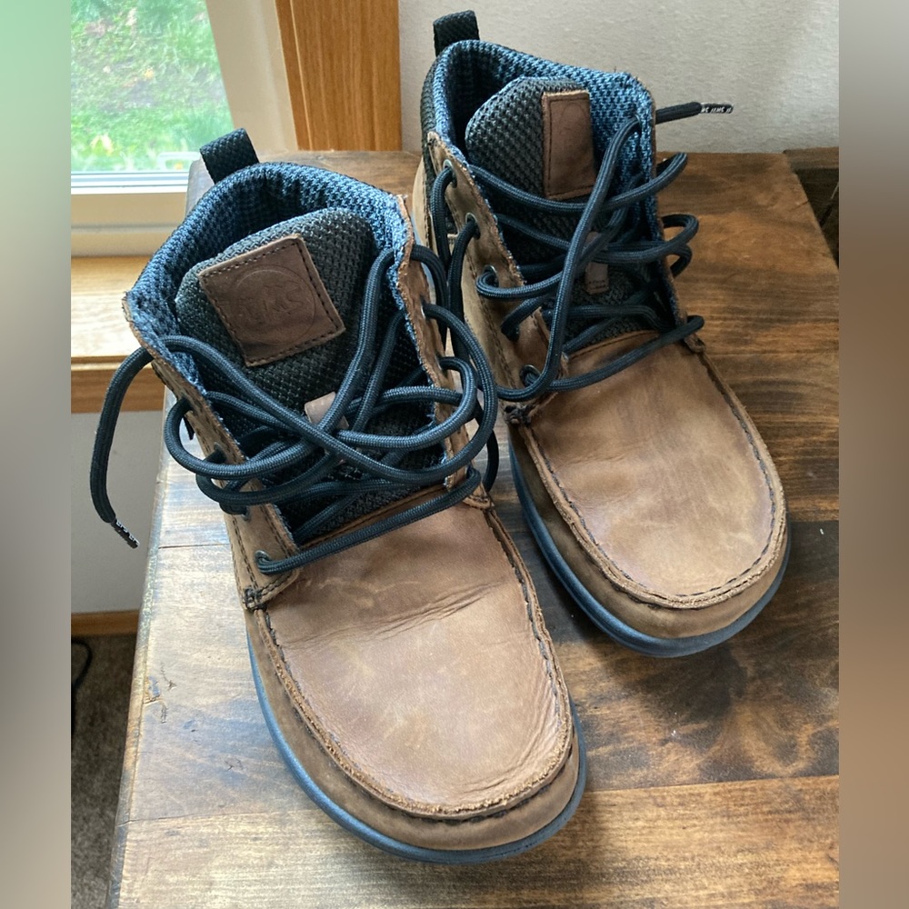 Lems Boulder Boot Mid, 7.5 men’s, 9 women’s